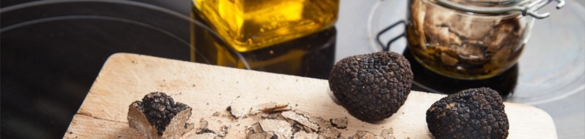 Spécialités à la truffe, huile d'olive  - Truffes Richerenches | J'MC Truffes